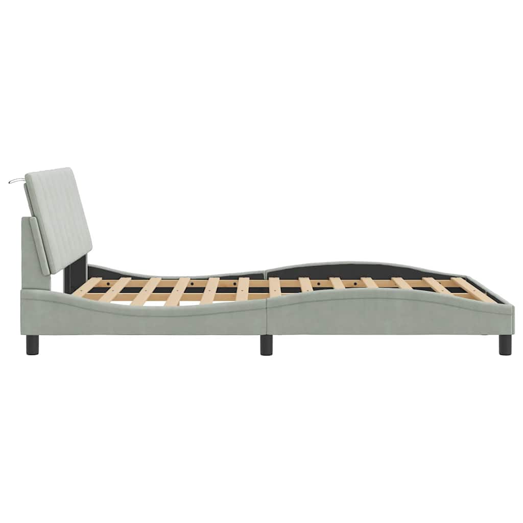 Cadre de lit sans matelas Hanko gris clair 140x200 cm velours