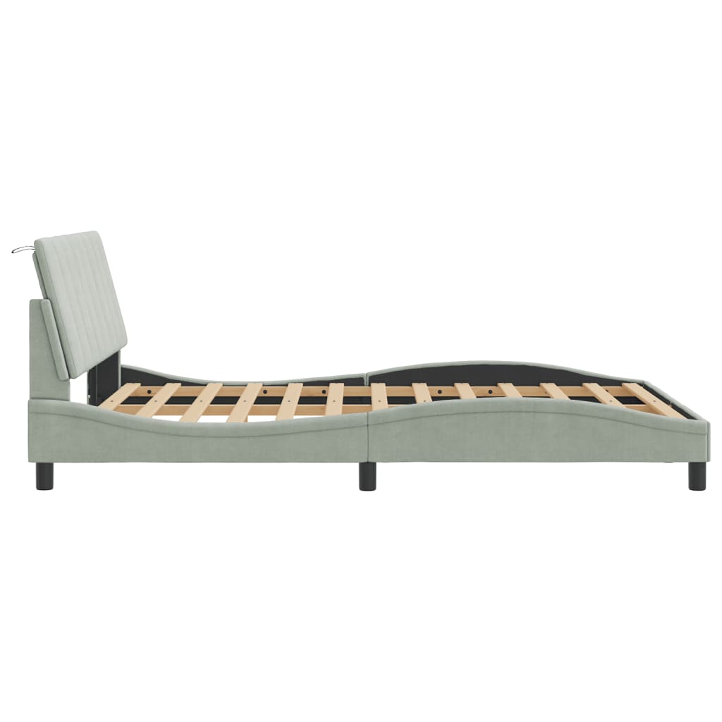 Cadre de lit avec LED sans matelas gris clair 140x190cm velours - XIOS