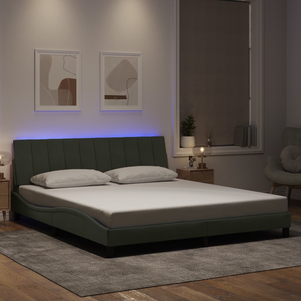 Cadre de lit avec LED sans matelas Hanko gris clair 180x200cm velours