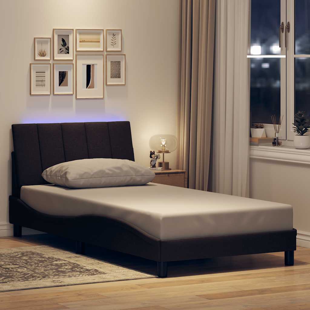 Cadre de lit sans matelas Hanko marron foncé 100x200 cm tissu