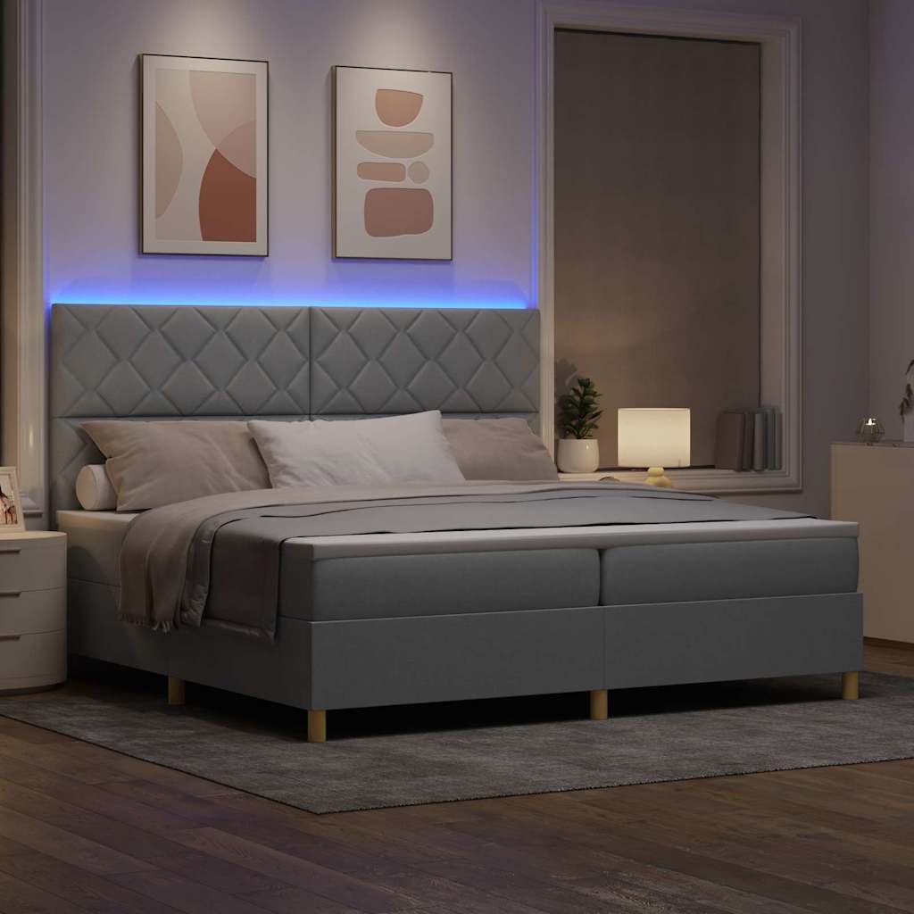 Lit à ressort LED avec matelas Gris clair 200 x 200 cm tissu - XIOS