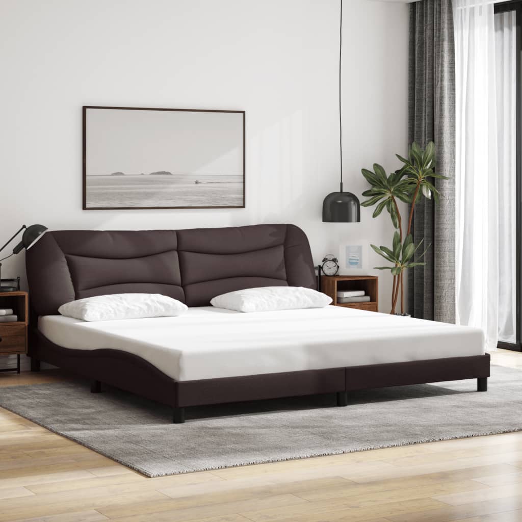 Cadre de lit avec LED sans matelas marron foncé 200x200cm tissu - XIOS